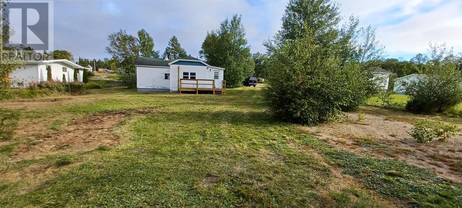 Property Photo:  69 White Boulevard  NL A0G 3Y0 