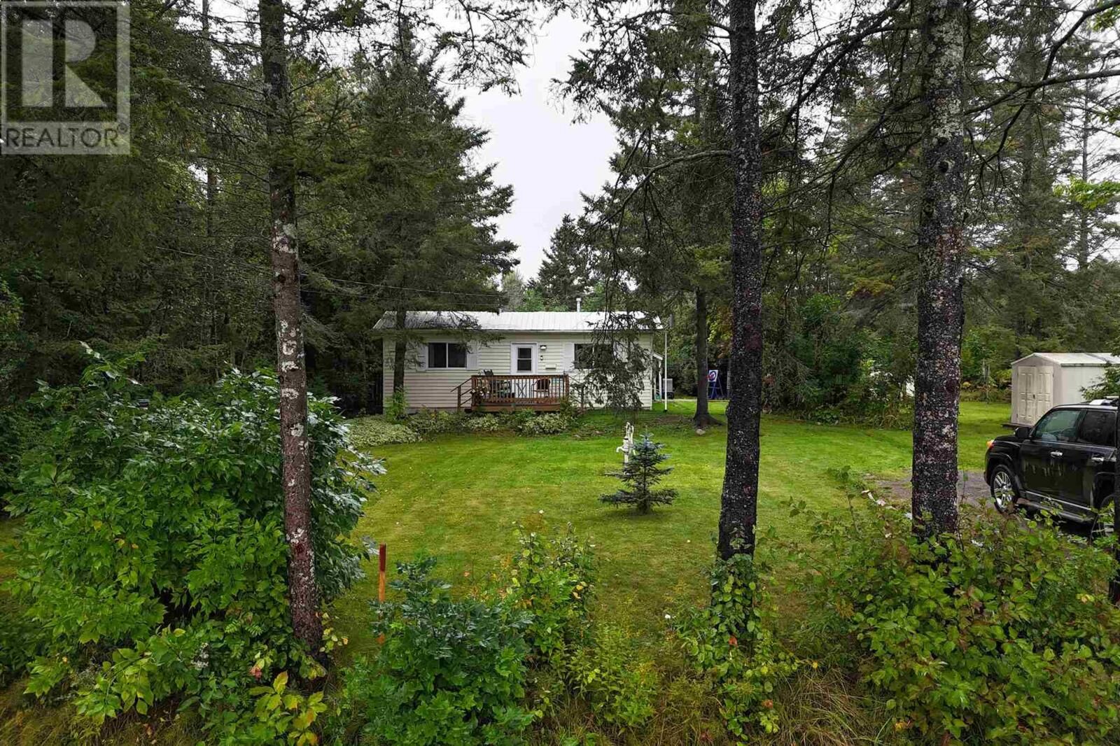 Property Photo:  5 Pilgrim St  ON P0R 1C0 