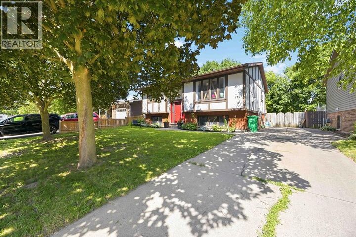 Property Photo:  534 Tom Street  ON N0N 1R0 