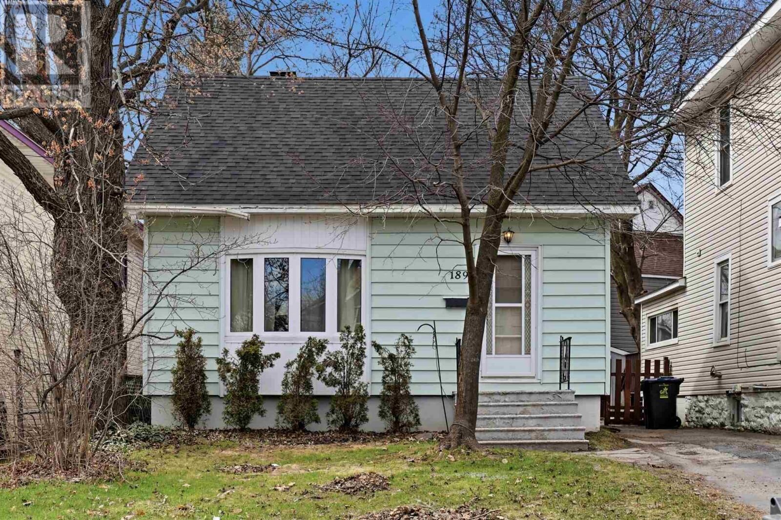Property Photo: 189 Church St ON P6A 3H7
