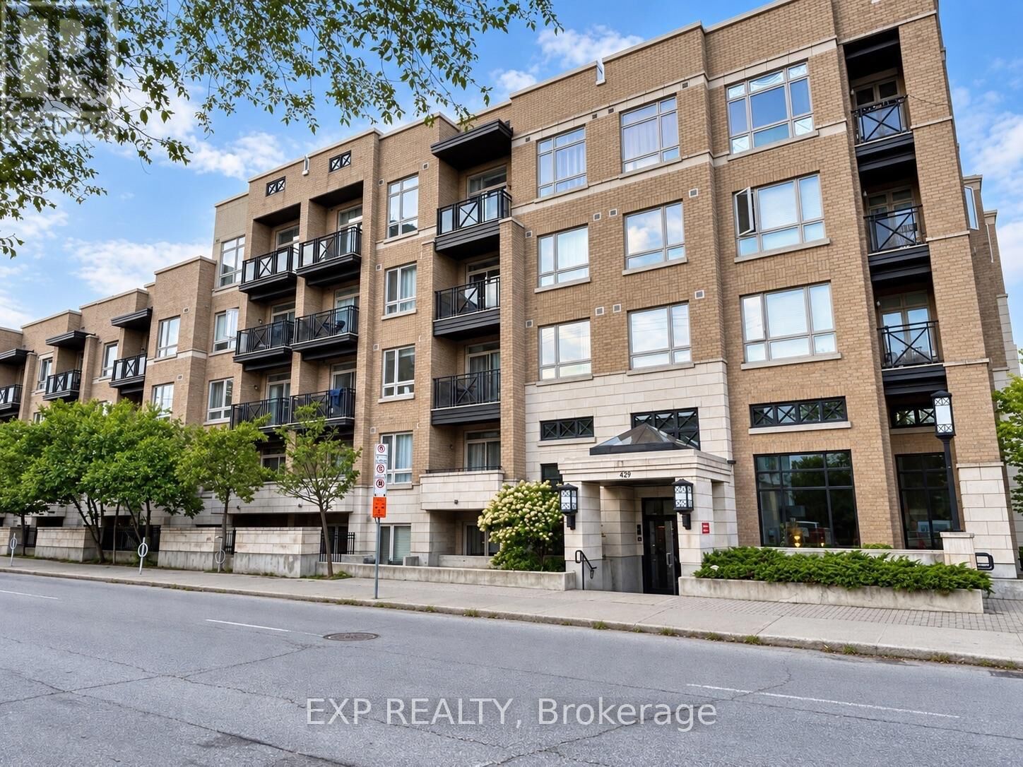Property Photo:  429 Kent Street 108  ON K2P 1B5 