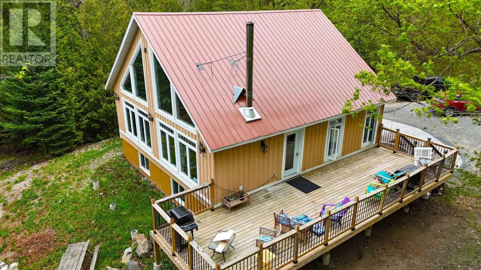 Property Photo:  884 Dunlop Shores Rd  ON P5A 2S9 