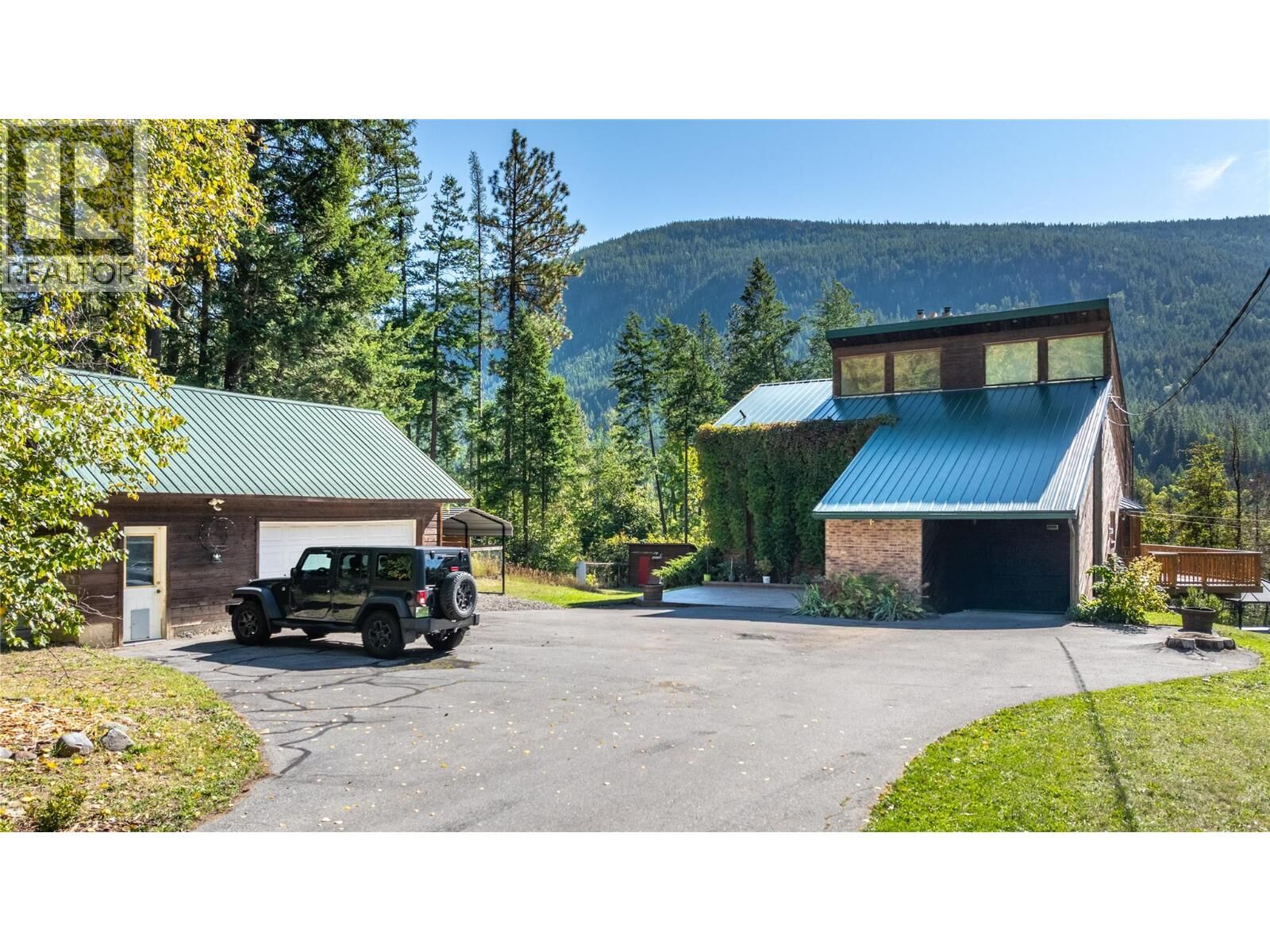Property Photo:  4681 Goat River  N Road  BC V0B 1G9 