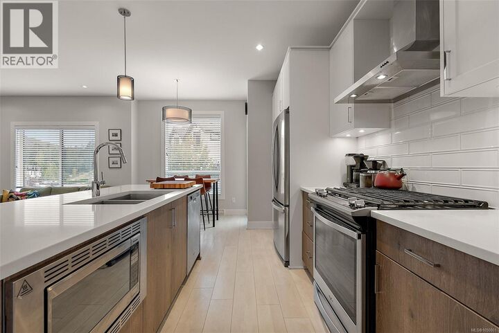 Property Photo:  2805 Lunar Court  BC V9B 4M2 