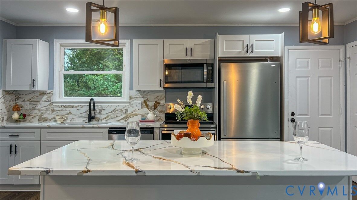 Property Photo:  2005 Beck Drive  VA 23223 