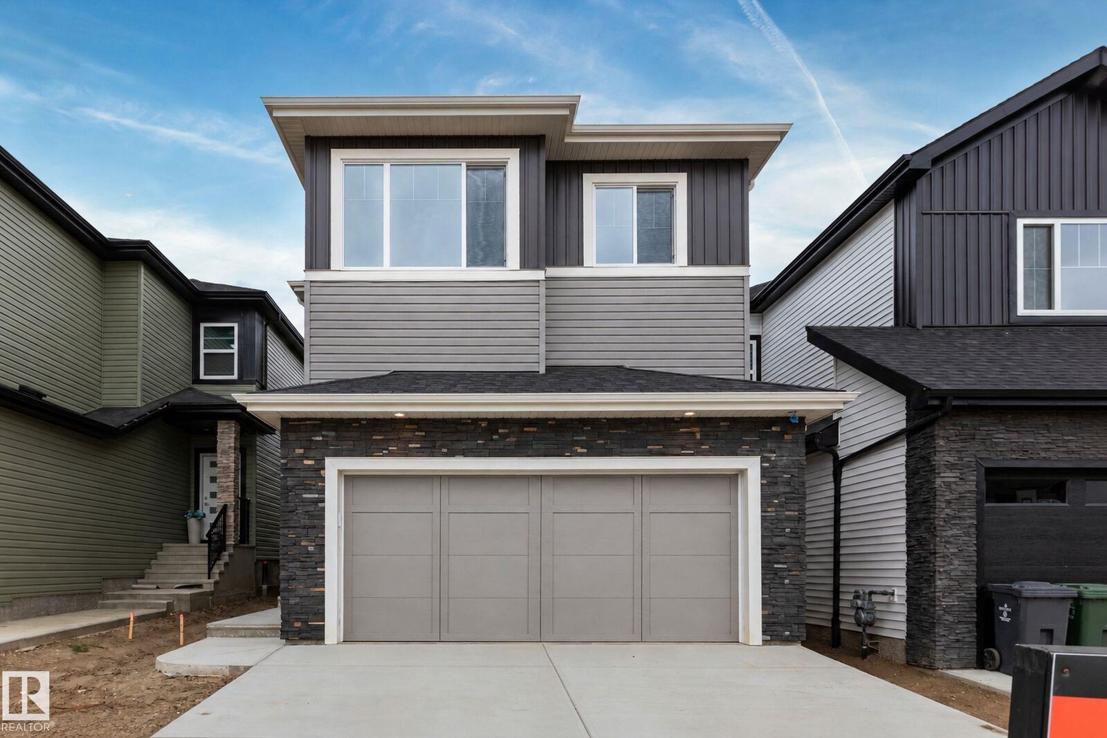 Property Photo:  4005 36 Street  AB T4X 2Y3 