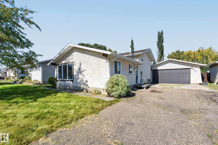 Property Photo:  4406 50A Avenue  AB T4X 1J3 