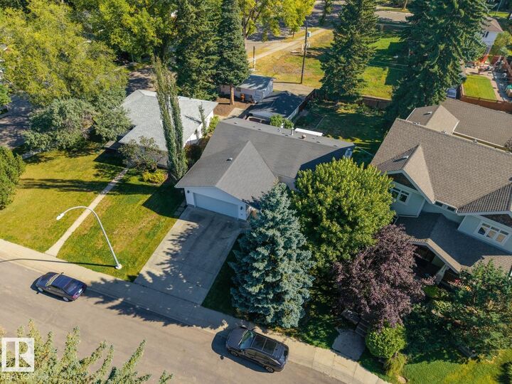Property Photo:  9319 147 Street NW  AB T5R 0Y8 