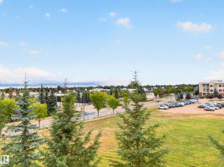 Property Photo: 16311 95 Street NW 437 AB T5Z 3Y5