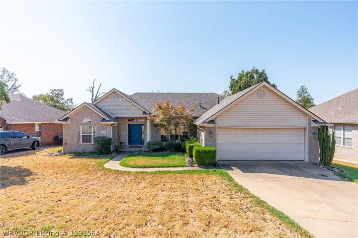 Property Photo: 1120 Breckenridge Drive AR 72956