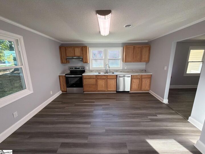 Property Photo: 215 W Roosevelt Drive SC 29626