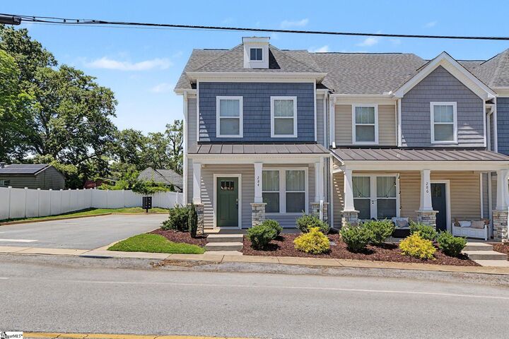 Property Photo:  284 E Hayne Street  SC 29388 