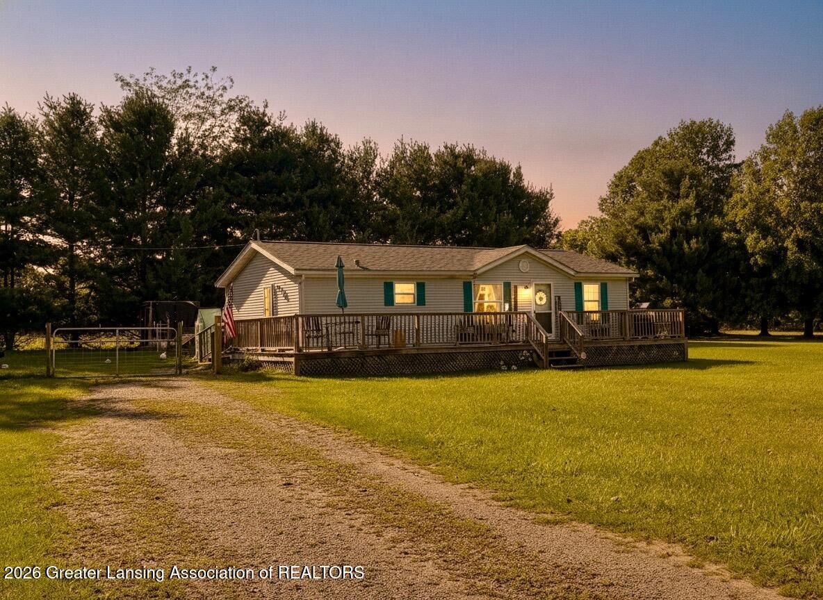 Property Photo:  3276 Lyons Road  MI 48851 