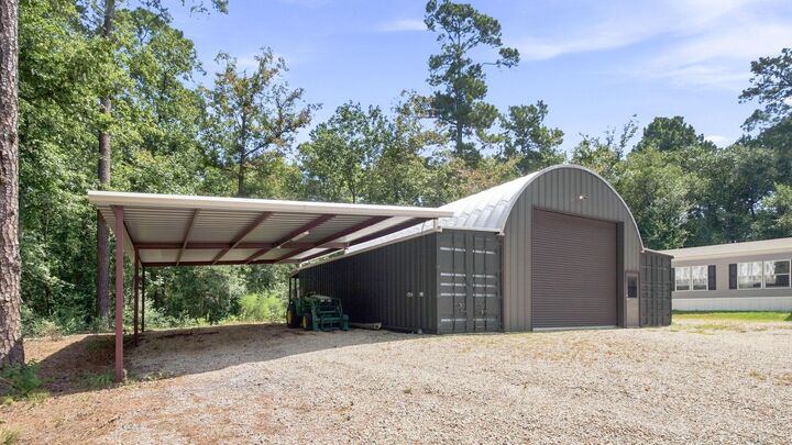 Property Photo: 14010 Lewis Lane TX 77316