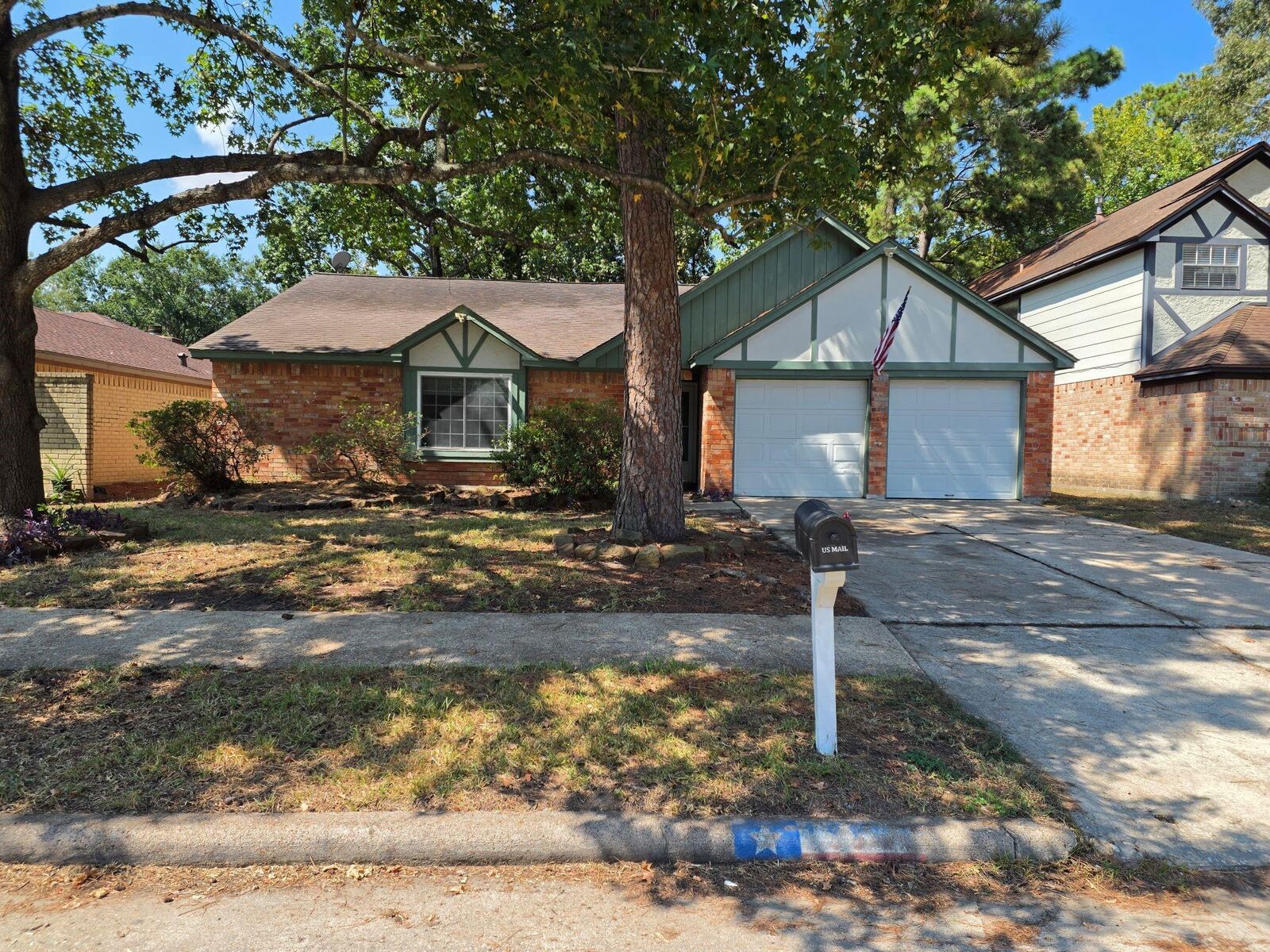 Property Photo:  18831 Yaupon Trail  TX 77346 