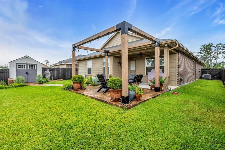 Property Photo: 14093 Lake Crescent Drive TX 77384