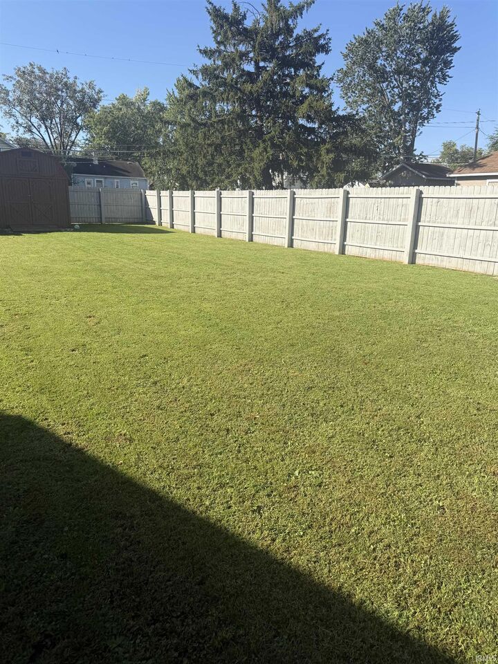 Property Photo:  3222 Harvester Avenue  IN 46803-3823 