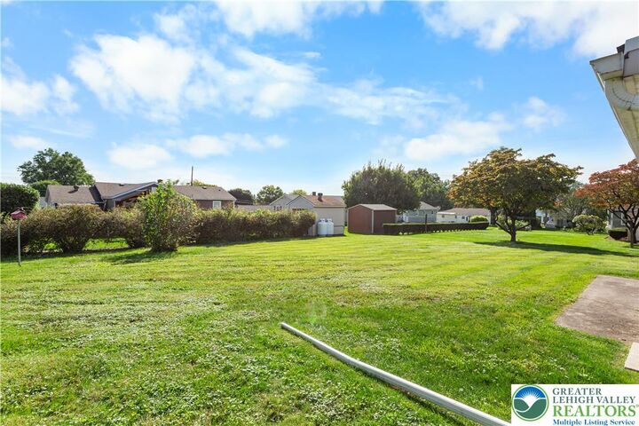 Property Photo:  62 N Broad  PA 18064 