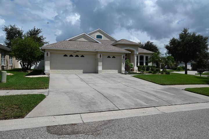 Property Photo: 13620 Artesa Bell Drive FL 33579