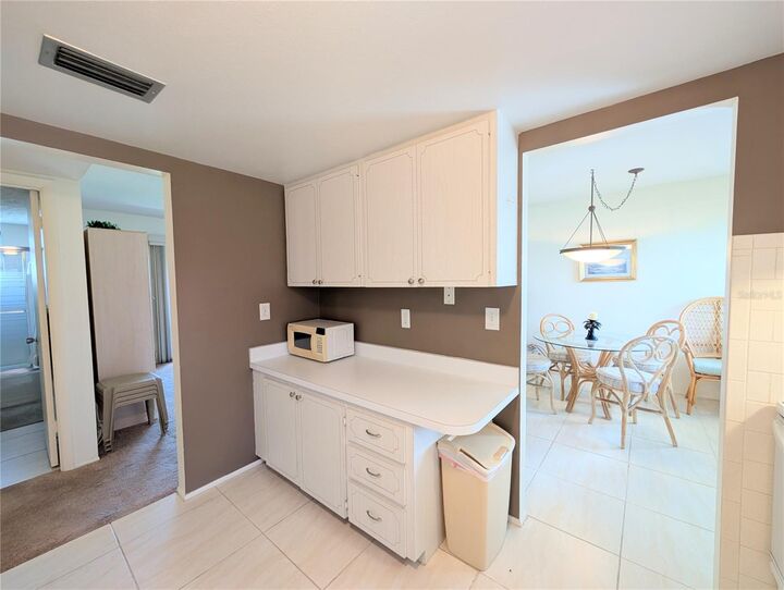 Property Photo:  1865 Sunny Drive G21  FL 34207 