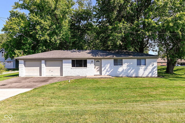 Property Photo:  10056 E 126 Street E  IN 46038 