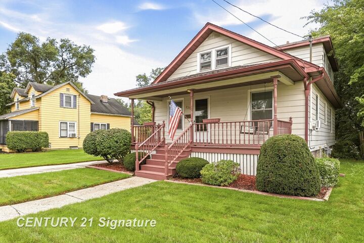 Property Photo:  2317 N Charles Street  MI 48602 