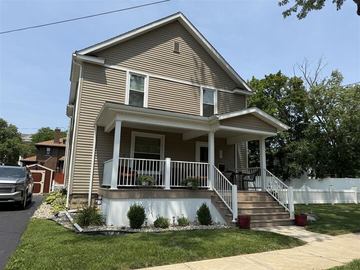 Property Photo: 307 Perry Street MI 49224-1718