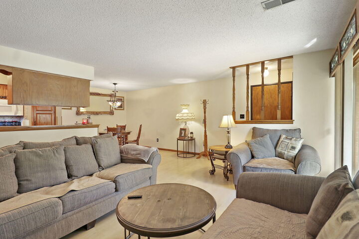 Property Photo: 3818 Cheyenne Ct WI 53404