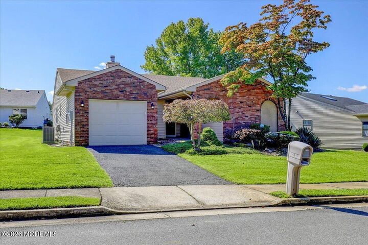 Property Photo:  36 Lakeview Drive  NJ 07746 