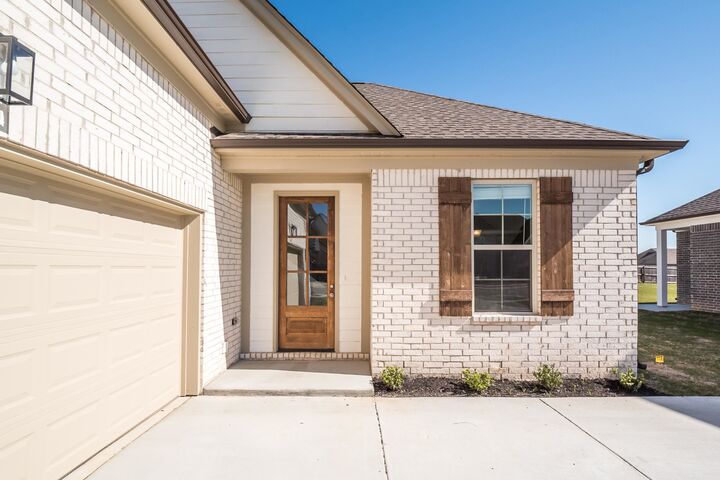 Property Photo:  95 Summer Rose Ln  TN 38068 