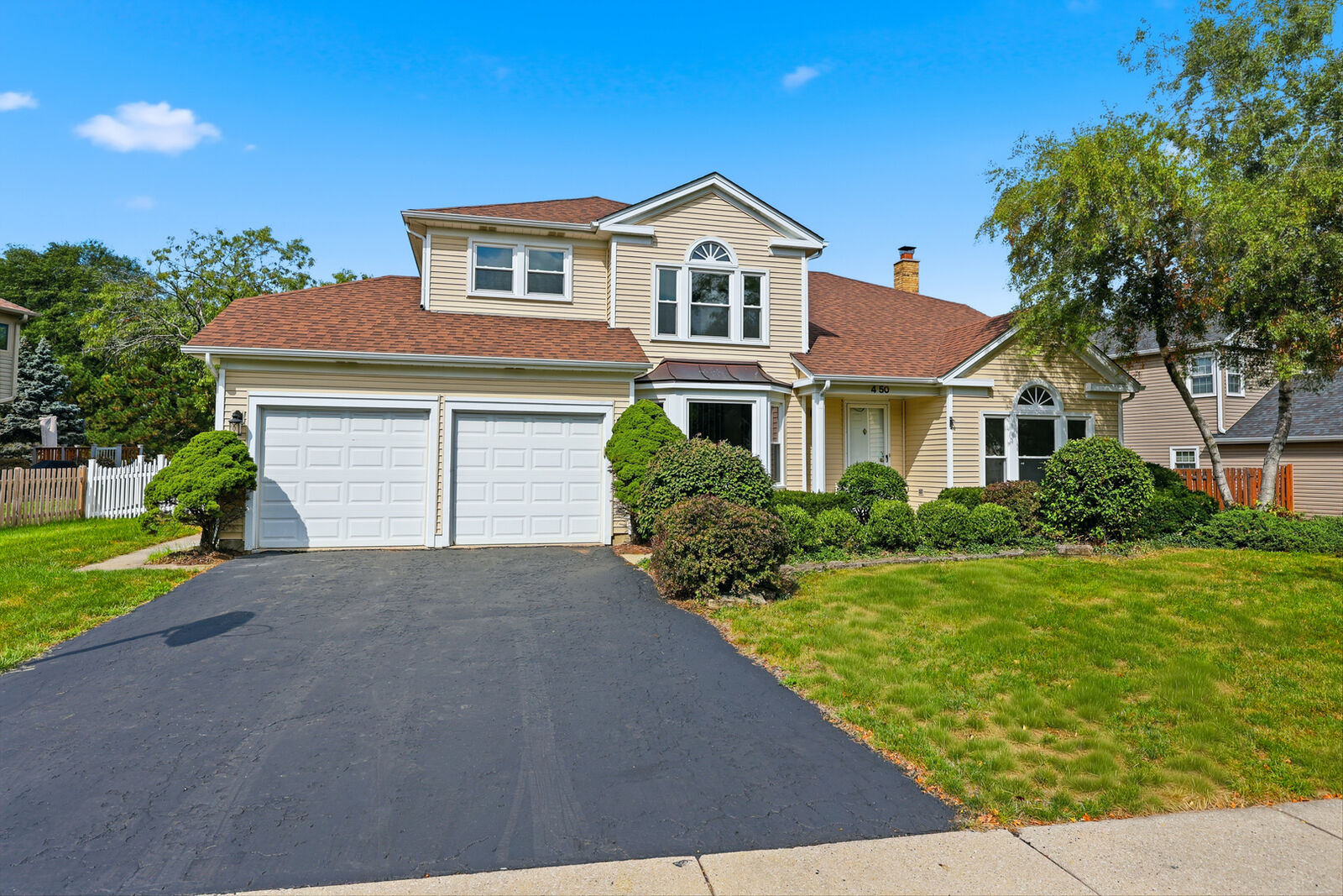 Property Photo:  450 Potomac Lane  IL 60007 