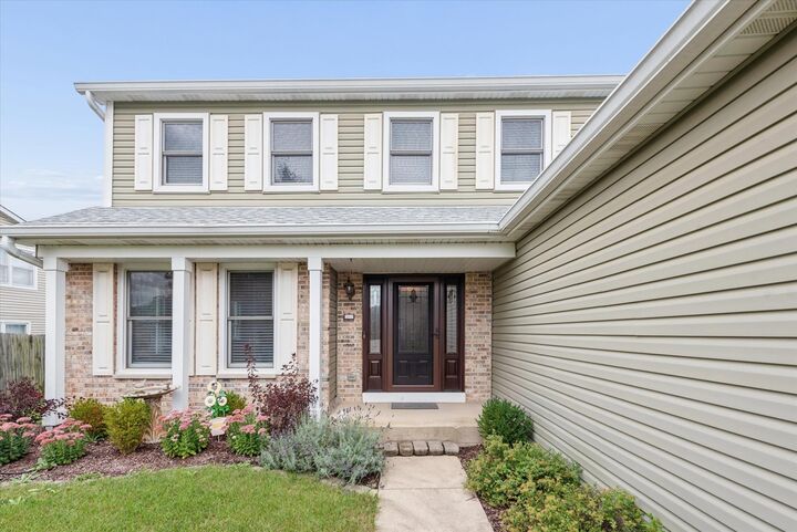 Property Photo:  608 Wainsford Drive  IL 60169 