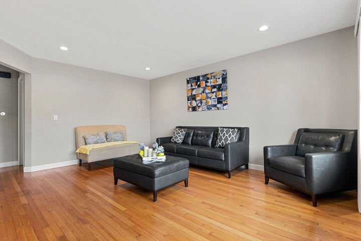 Property Photo:  5705 W Maple Avenue  IL 60163 