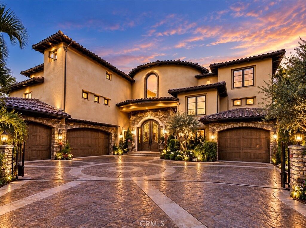 Property Photo:  31232 Via Colinas  CA 92679 