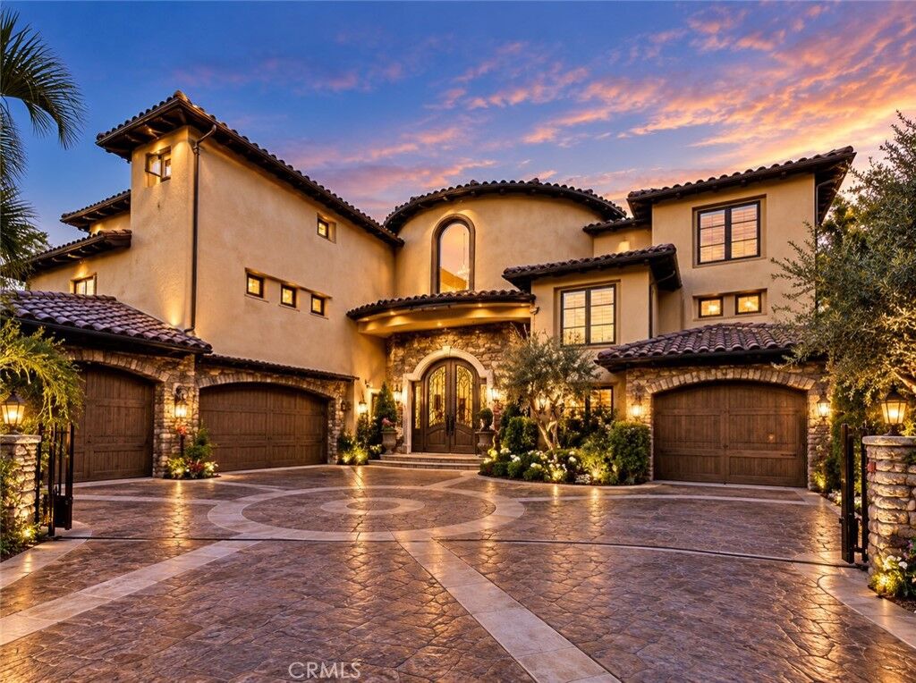 Property Photo:  31232 Via Colinas  CA 92679 