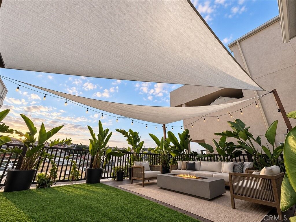 Property Photo: 648 Loma CA 90254