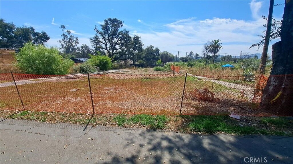 Property Photo:  136 E Harriet  CA 91001 