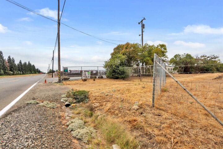 Property Photo:  5230 Excelsior Road  CA 95827 