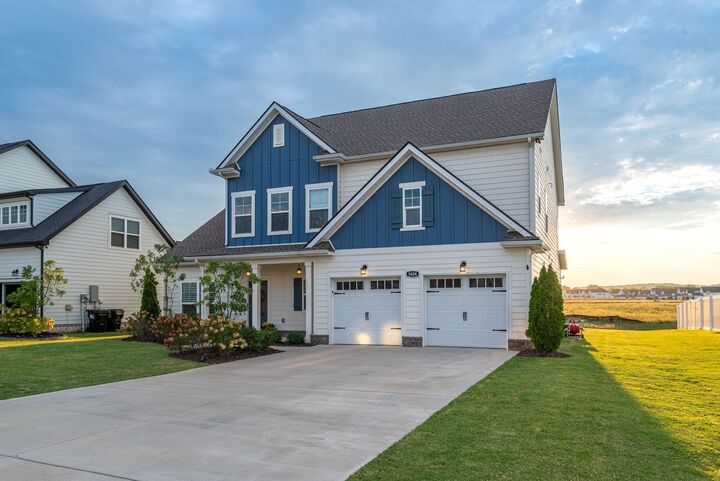 Property Photo:  5404 Bridgemore Blvd  TN 37129 