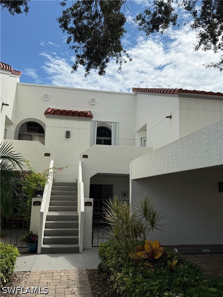 Property Photo: 625 Beachwalk Circle G203 FL 34108