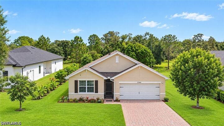 Property Photo: 5260 44th Street NE FL 34120