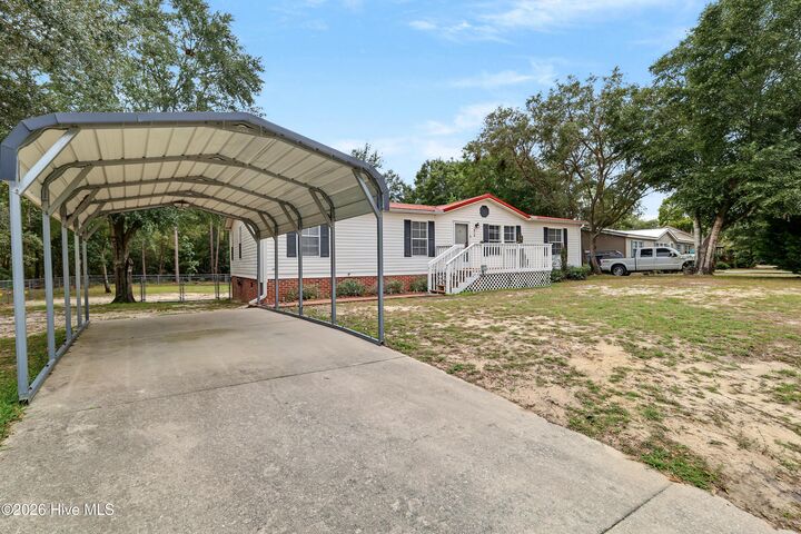 Property Photo: 519 Mulligan Way SE NC 28422