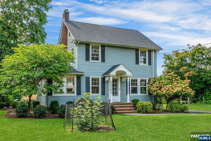 Property Photo:  152 Hill Street  NJ 07432 