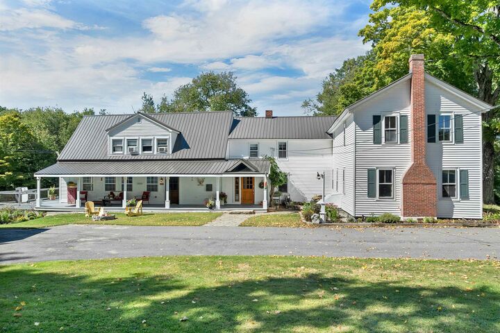Property Photo:  220 Stockbridge Corner Road  NH 03809 