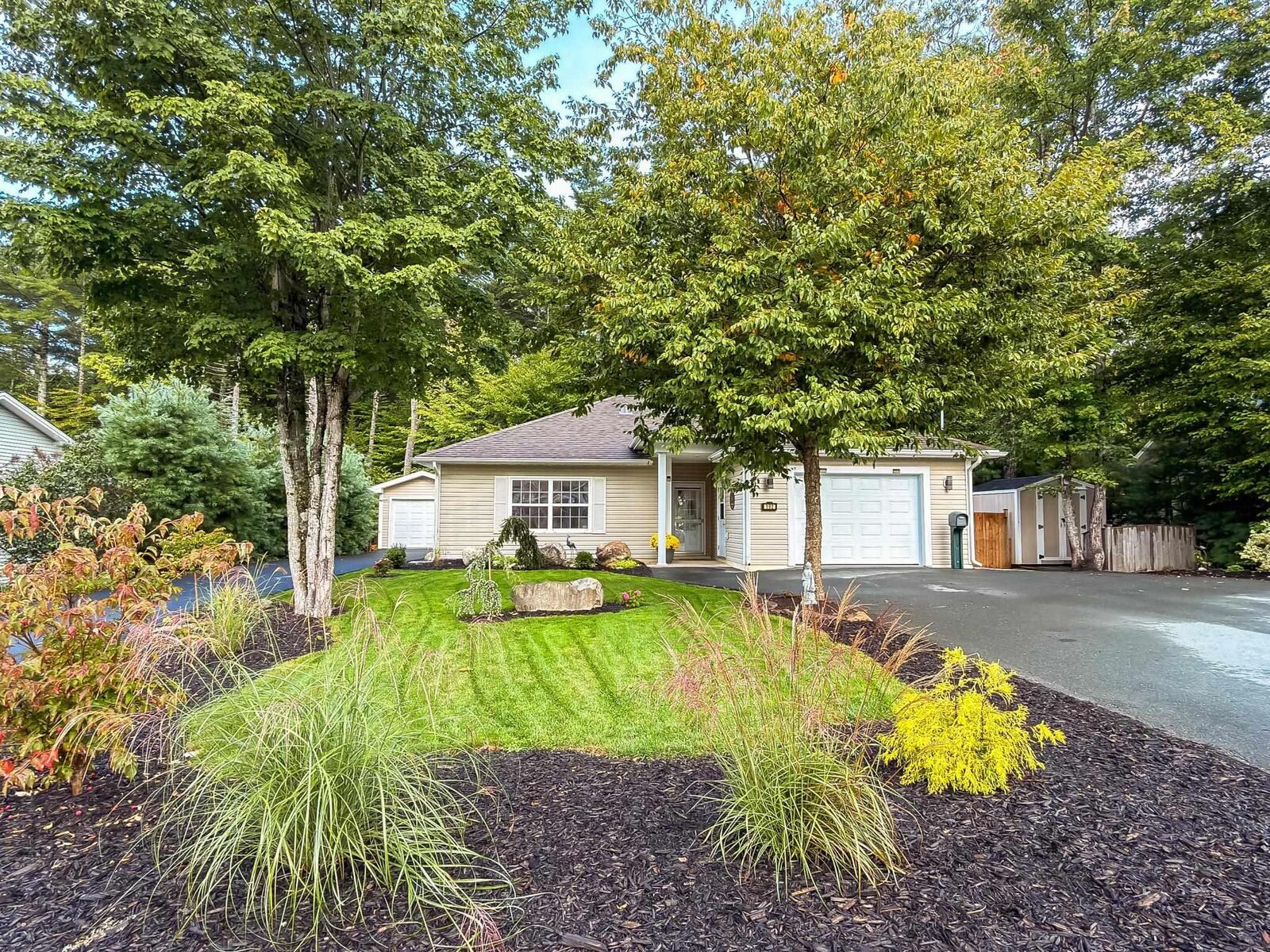 Property Photo:  192 Winburn Avenue  NS B4V 9A4 