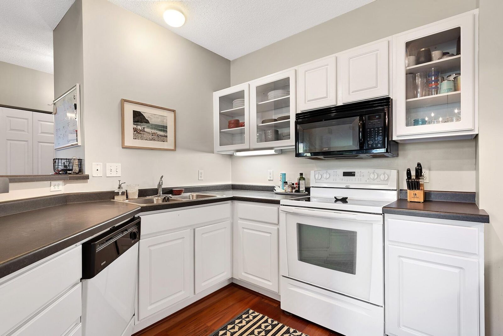 Property Photo: 660 N 2nd Street 305 MN 55401