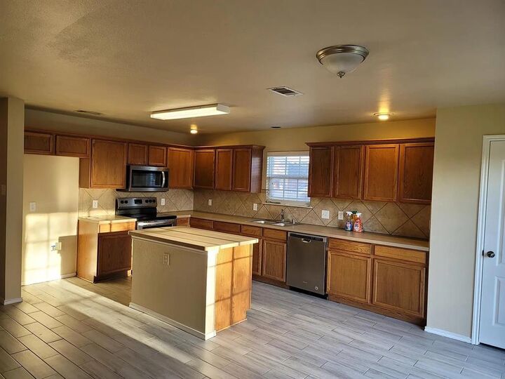 Property Photo:  4706 Maritime Cove  TX 75043 