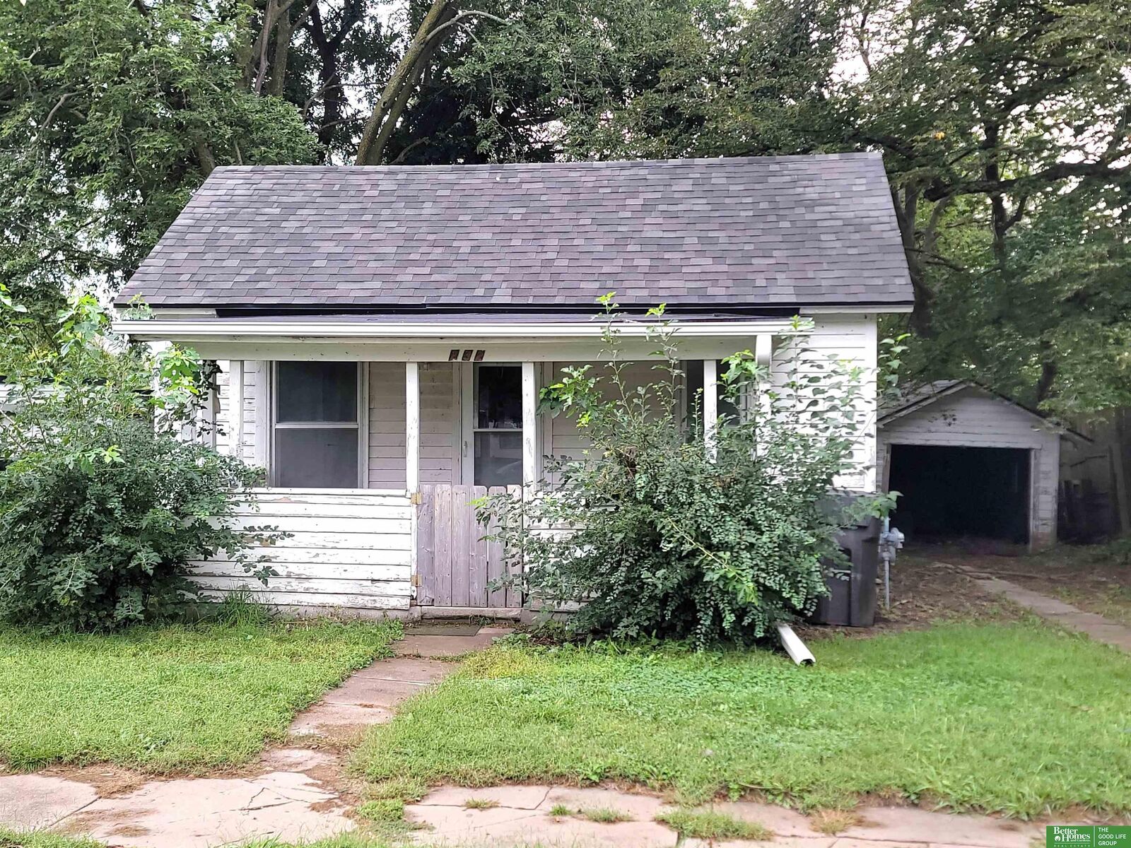 Property Photo: 232 E 16th Street NE 68467