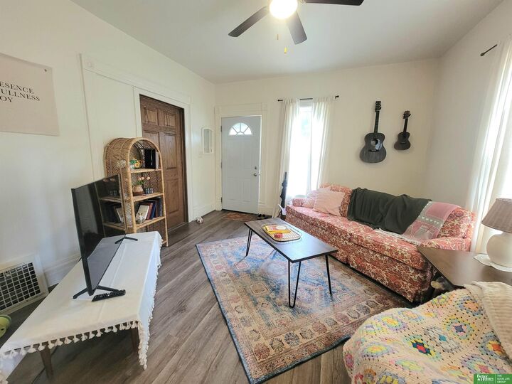 Property Photo:  623 N East Avenue  NE 68467 