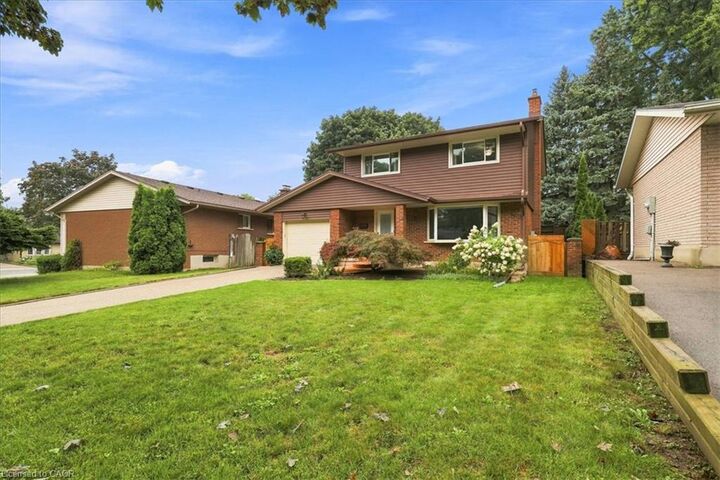 Property Photo:  71 Greenock Drive  ON N2E 2J9 